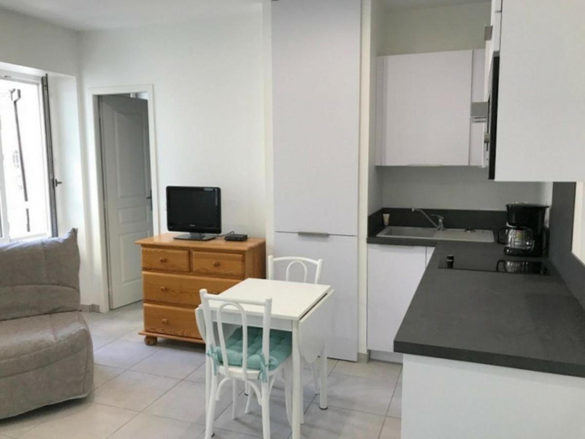 Studio Renove En Centre-Ville, Ideal Pour Des Vacances A Pied, Calme Et Confort, Classe 2 Etoiles. - Fr-1-4-512 Saint-Jean-de-Luz Kültér fotó